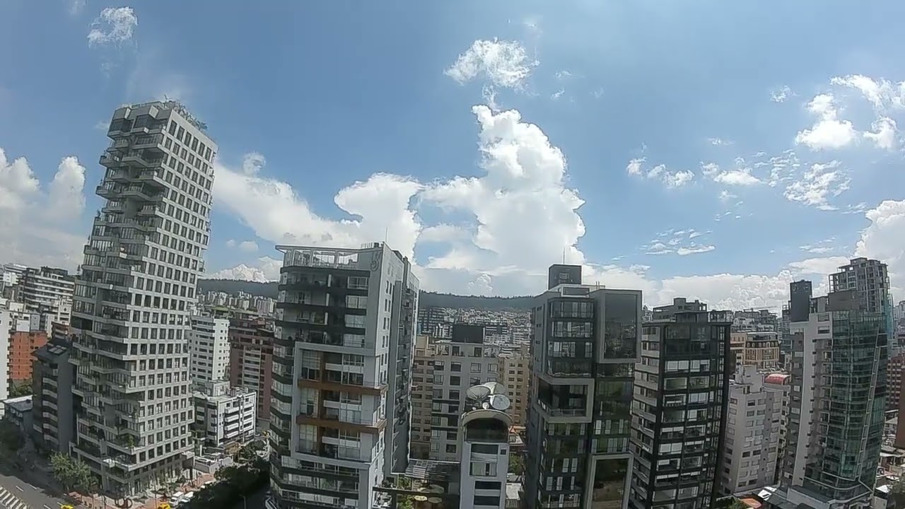 Volando Parque Carolina Quito Ecuador