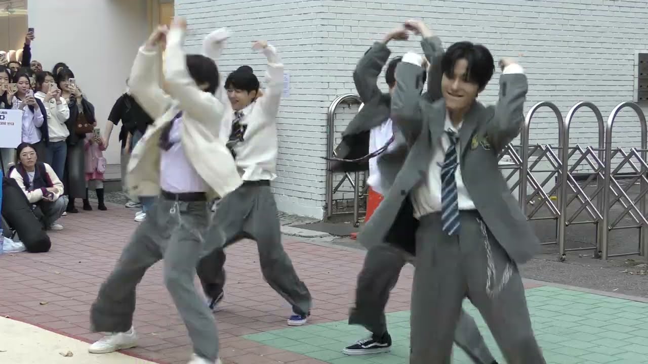 241116 UNNAME - CASE 143 (Stray Kids) Hongdae Busking