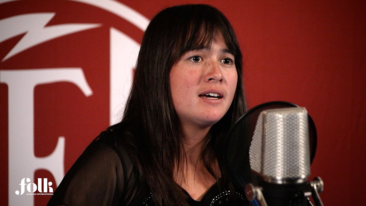 AJ Lee & Blue Summit - Folk Alliance Int'l 2024 x No Depression