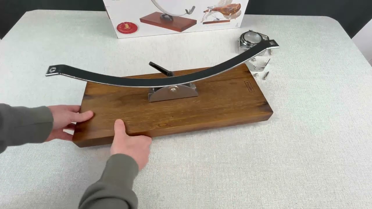 Montaje Jamonero FIJ 853