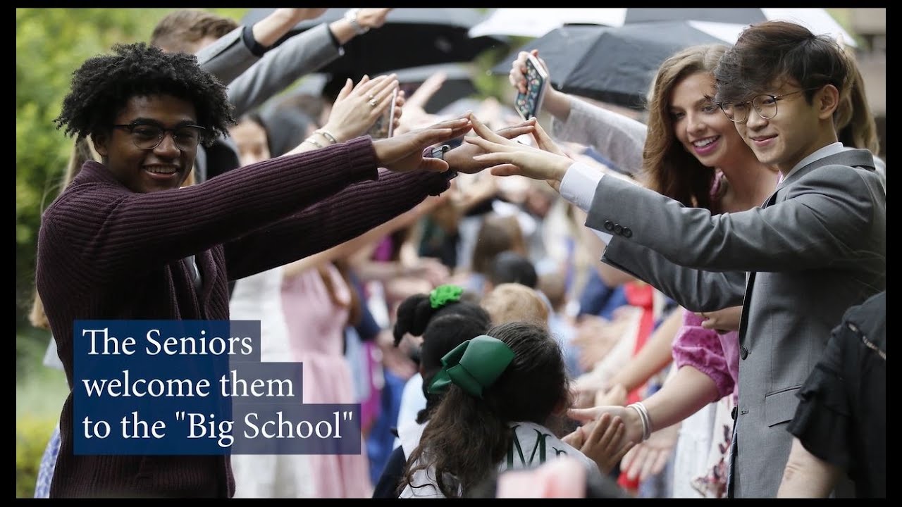 The Oakridge School - Walk to the Future