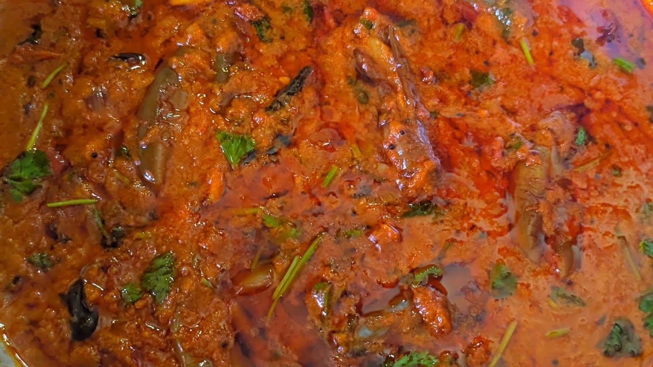 எண்ணெய் கத்திரிக்காய் குழம்பு / Ennai Kathirikai Kulambu Recipe in Tamil #youtubevideo#trending#food