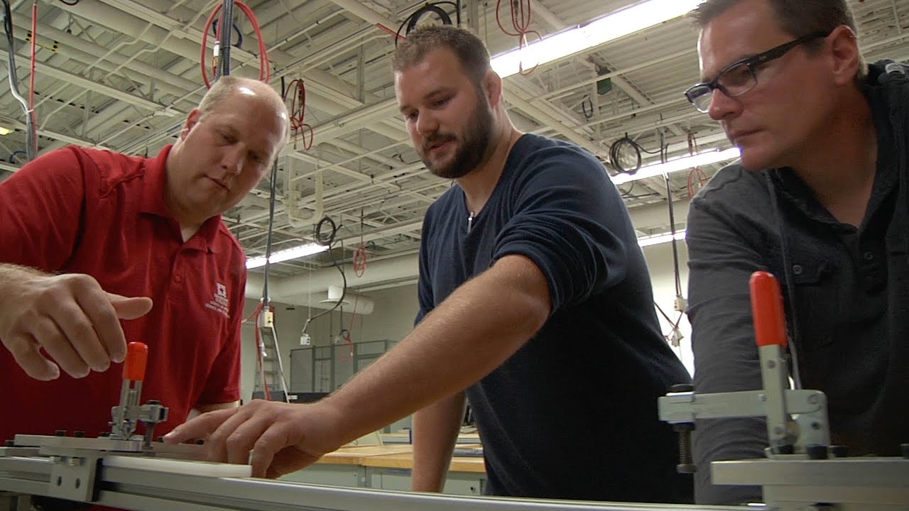 An Innovative Stroke : Fanshawe College and Hudson Boat Works
