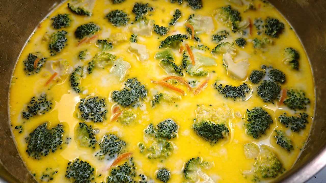 Сырный суп с брокколи/ Готовим всё в одной кастрюле / Очень быстро и просто!