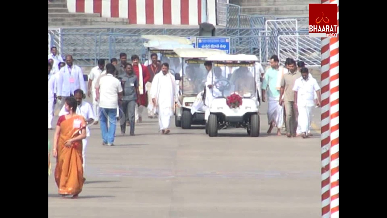 President Pranab Mukherjee Visit Tirumala Temple | Tirupati | Bhaarat Today