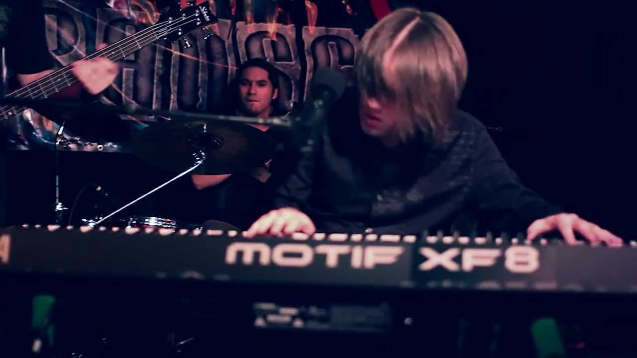 RAUSCH - Bipolar (LIVE)