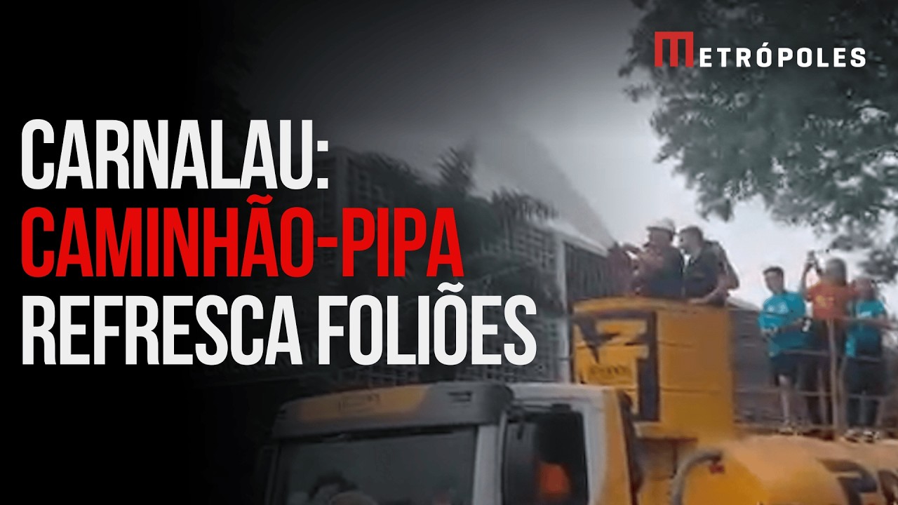 Caminhão-pipa refresca foliões no CarnaLau, no Ibirapuera