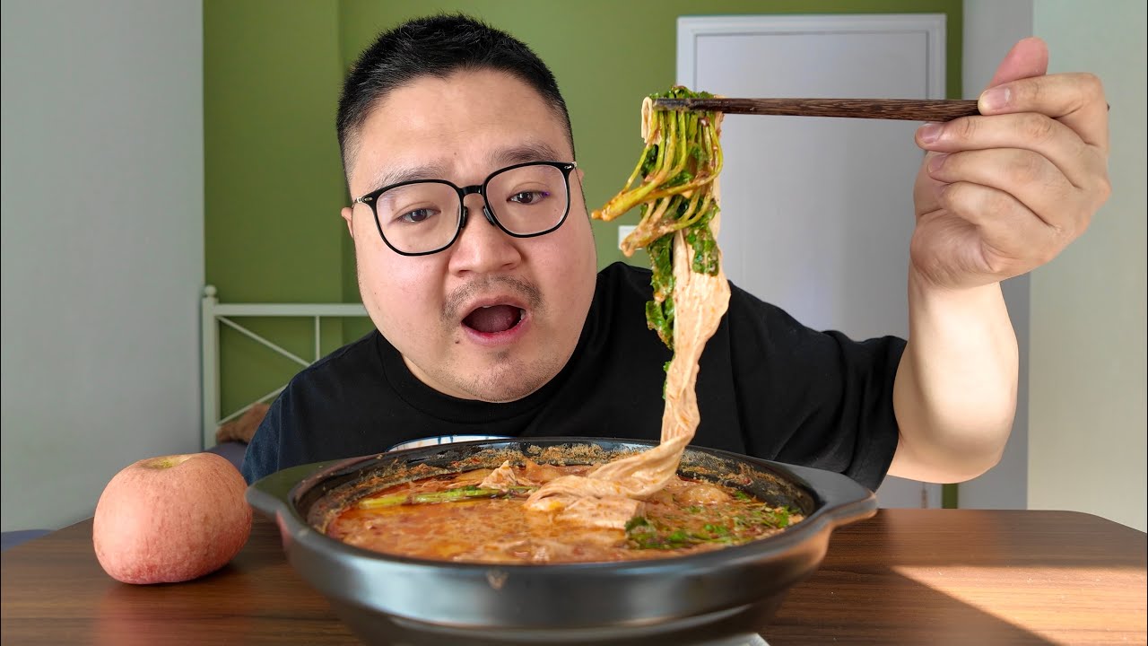 Market to Table: Malatang (Spicy Hot Pot) 🌶️🔥 | China’s Favorite Street Food (ASMR Mukbang)