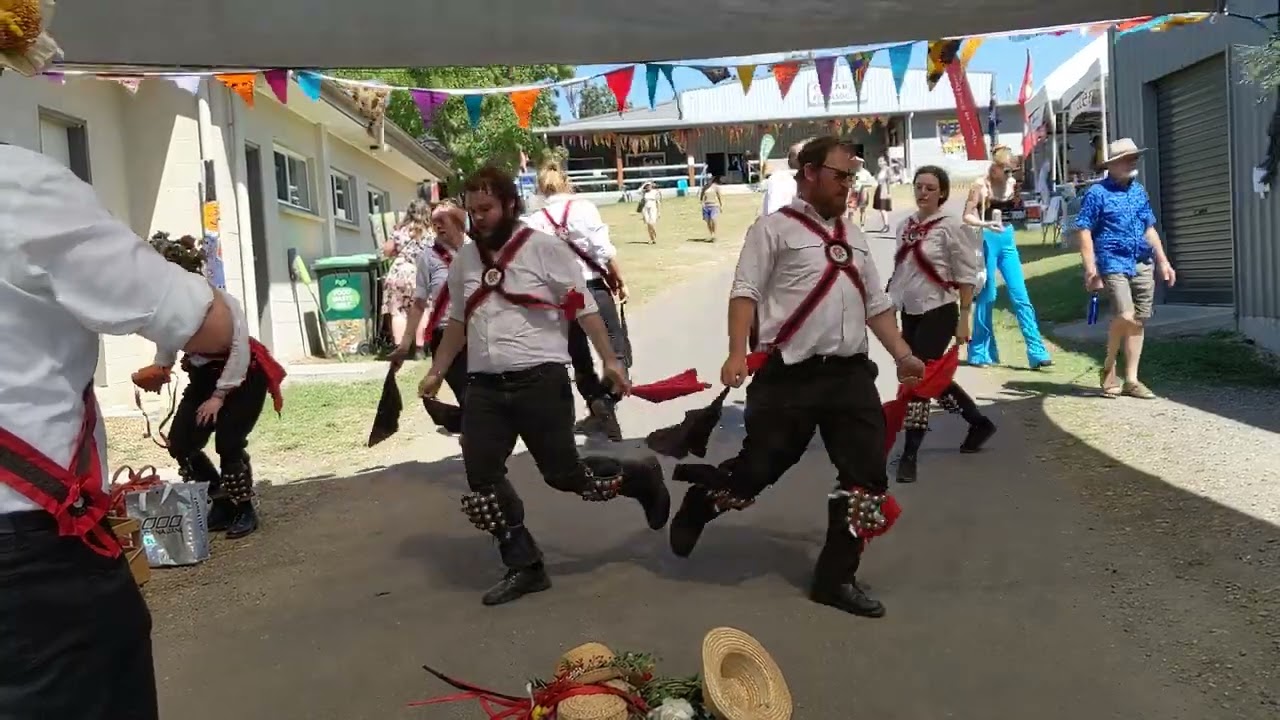 Black Joak Morris - Glorishears (Bledington) (CBF 2023)