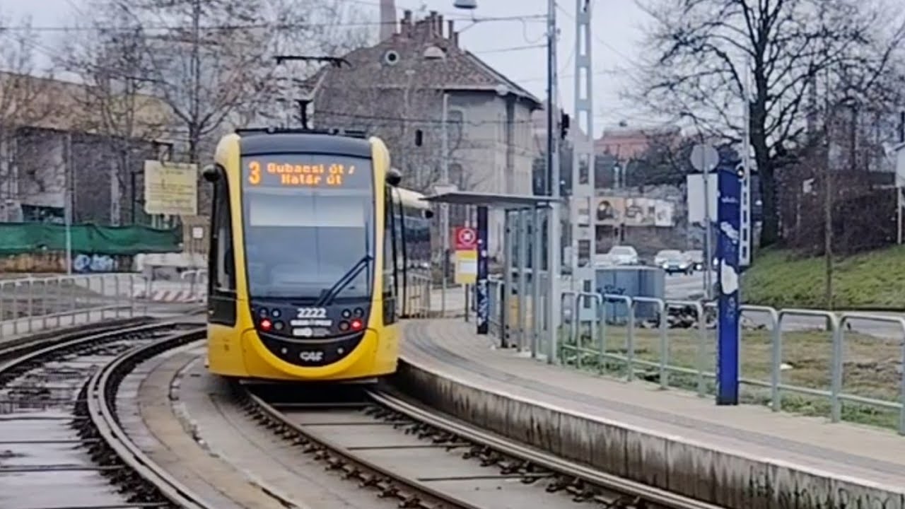 ITT MÉG NEM, OTT MÁR NEM ÁLL MEG A 3/62-ES VILLAMOSOK