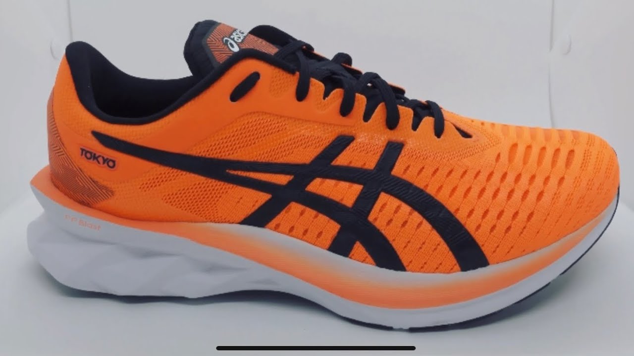 ASICS Novablast Tokyo Edition Tribute ( Shot with Sony ZV-1 )