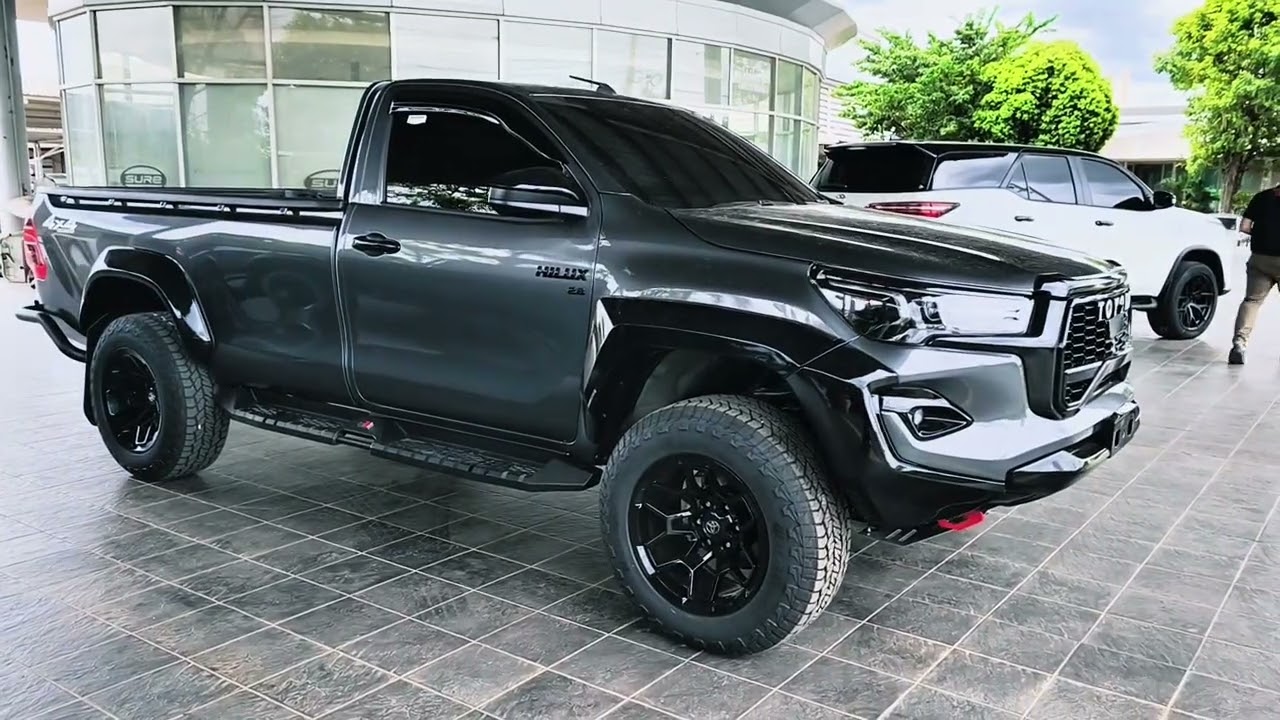 TOYOTA 2.8 B CAB 4X4 แปลงหน้า GR SPORT 