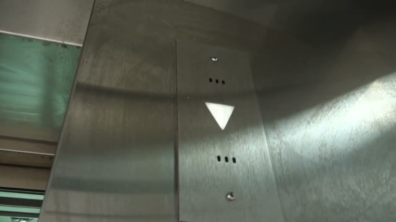 Liftronic Unitronic FST2 MRL Traction elevator at Newcastle Interchange, NSW
