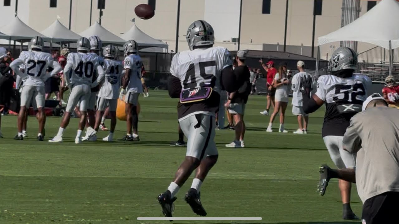 DEVIN WHITE & JAMAL ADAMS COVERAGE SKILLS ON DISPLAY; RAIDERS LINEBACKERS PRACTICE LURKING FOR INTs