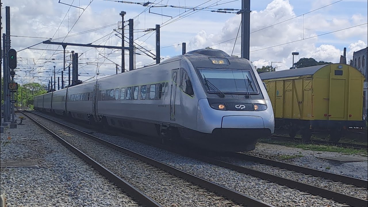Comboios na estação de Gaia-Devesas - Medway, Captrain e CP