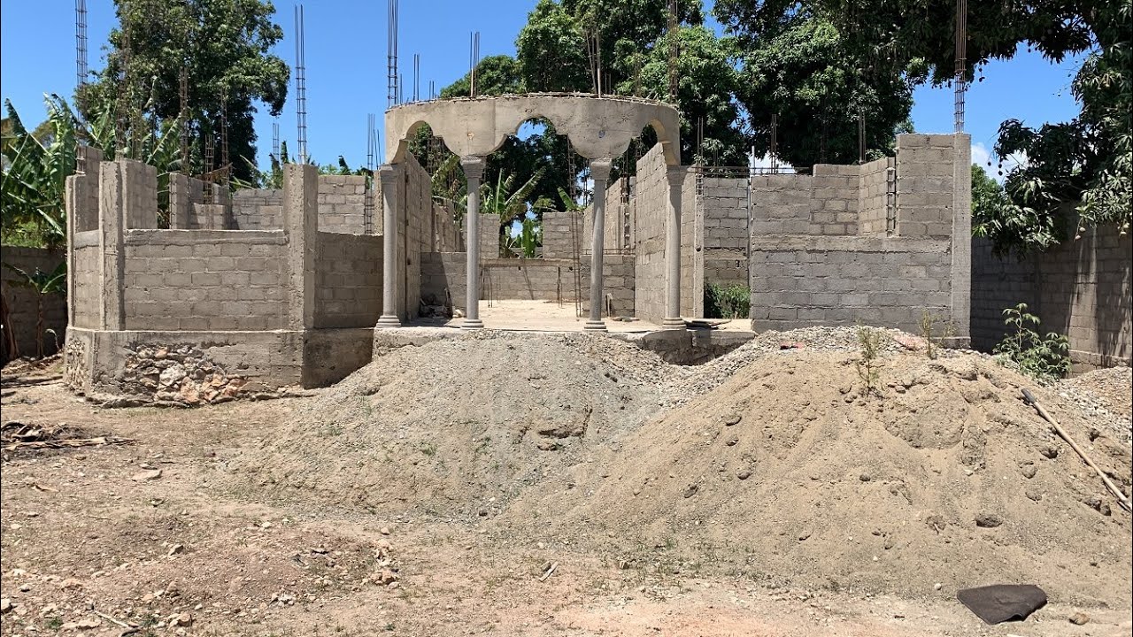 Unfinished House For Sale In Quartier Morin (Habitation Duplan), Cap-Haitian – 5 Bedrooms, 4 Baths
