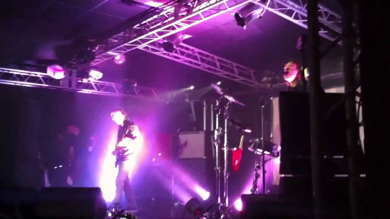Дельфин - MDMA (СПб, Зал Ожидания 16.04.2011)