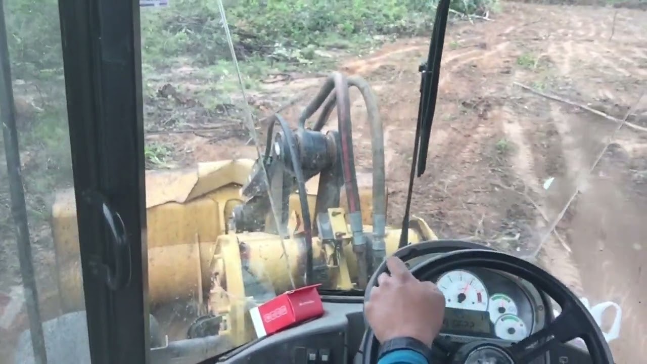 pá carregadeira Terminando limpeza da área para plantio de eucalipto última parte