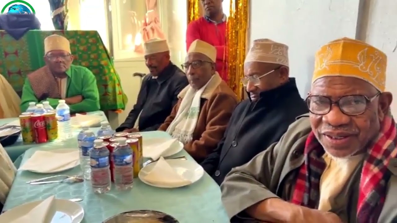 en direct l’arrivée des invités de Mr Bacar Mnamdji Boeni Bambao et  Toilanti Ibrahim M’madi Iconi  