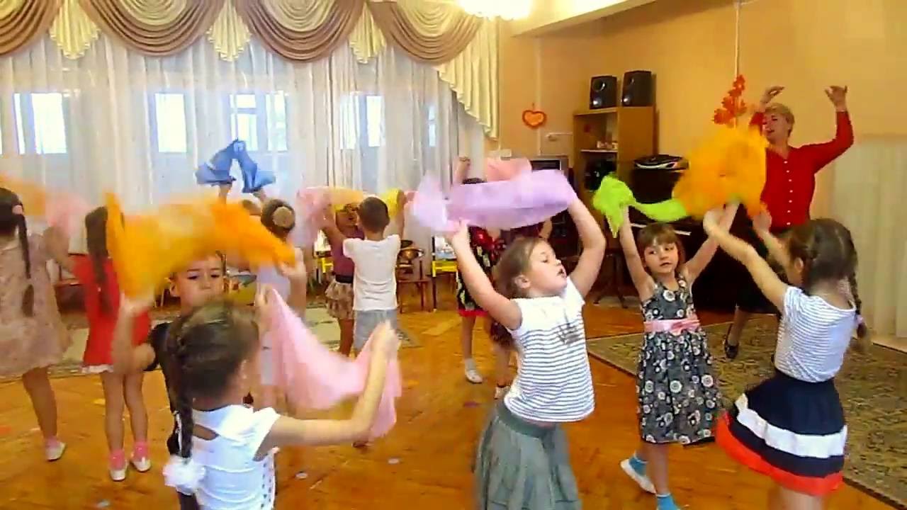 Разучивание танца с пением 