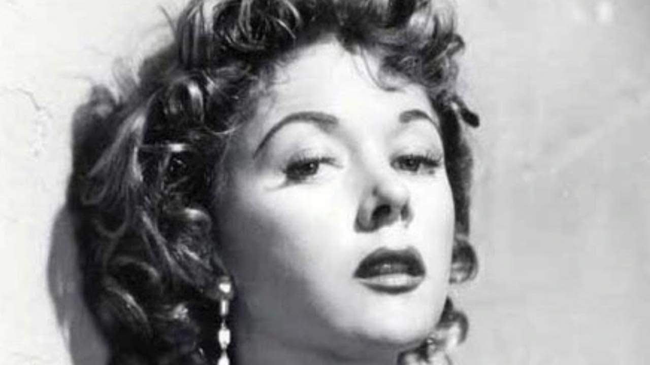 13 Sexy Photos of Gloria Grahame