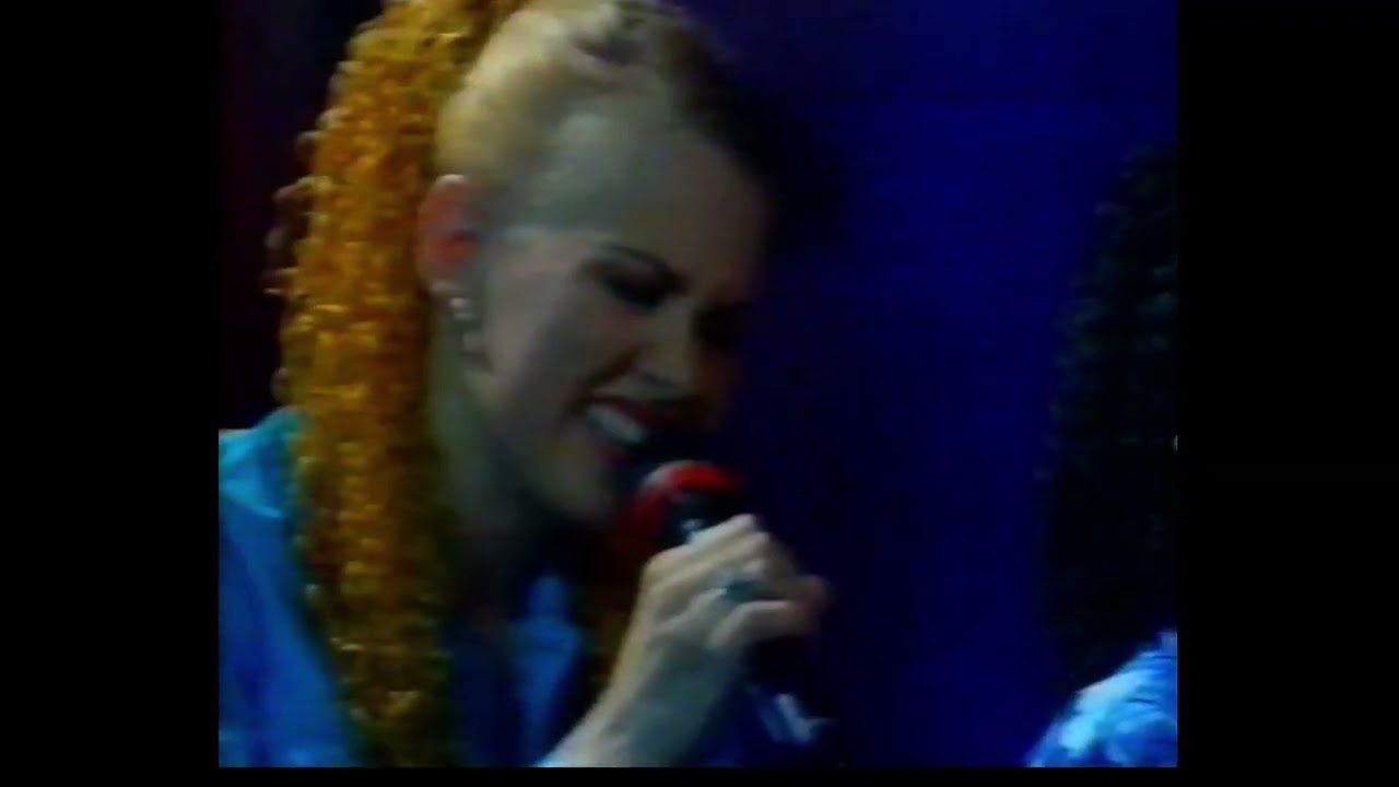 Aikakone: Maapallon tie (live @ Hyvät, pahat ja rumat 1996)