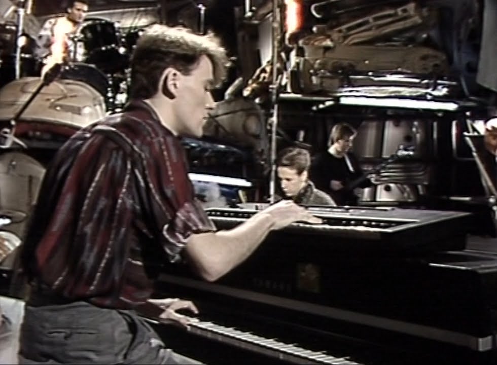 Simple Minds - Waterfront (From 