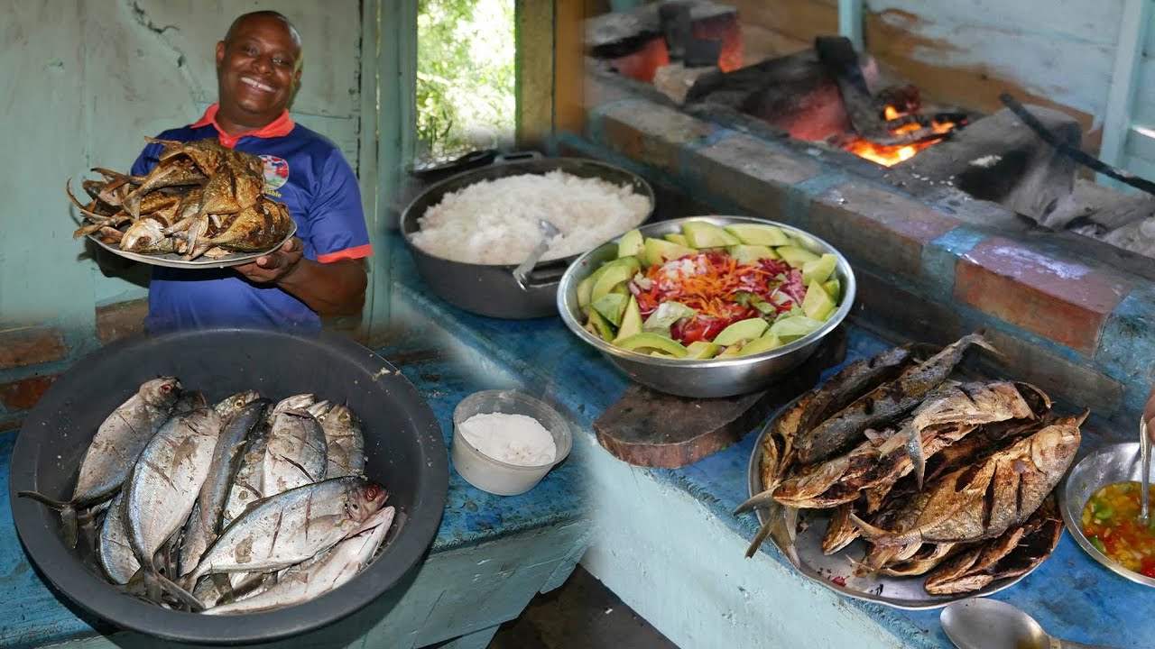 Pescado frito en el Fogon, Comida Dominican del Campo