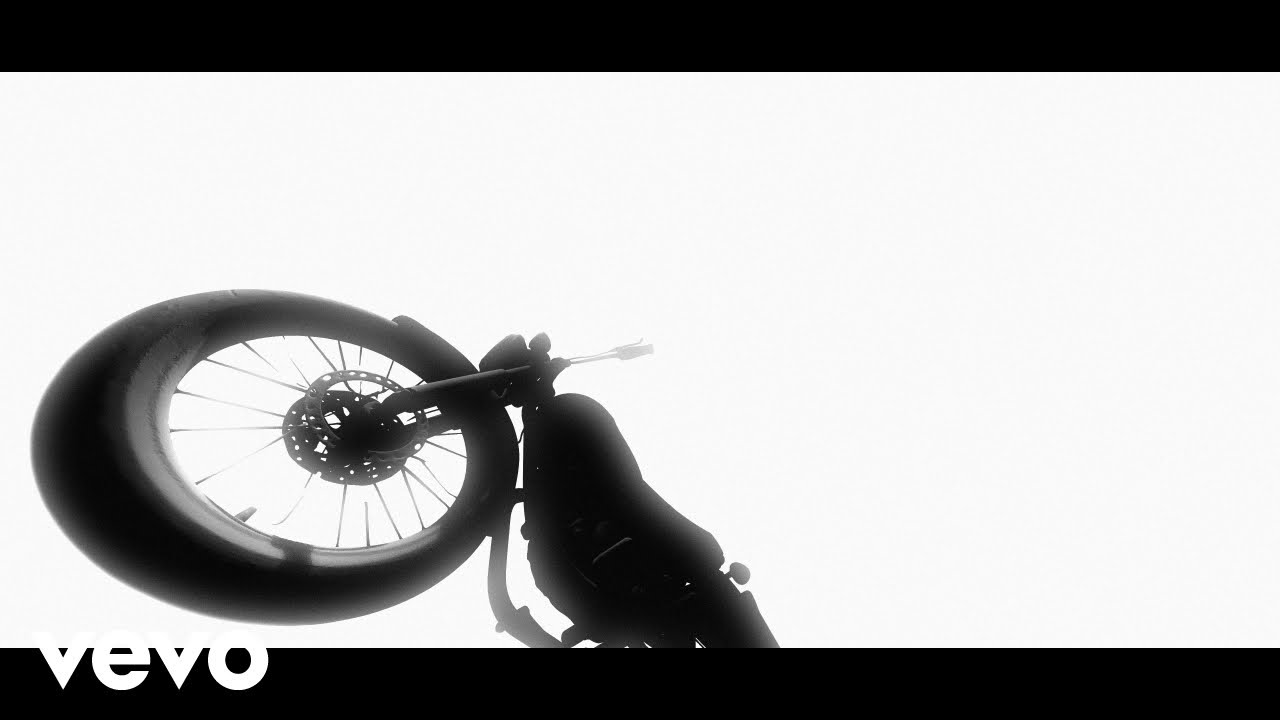 Dargen D'Amico - Piove Metallo (Visual)