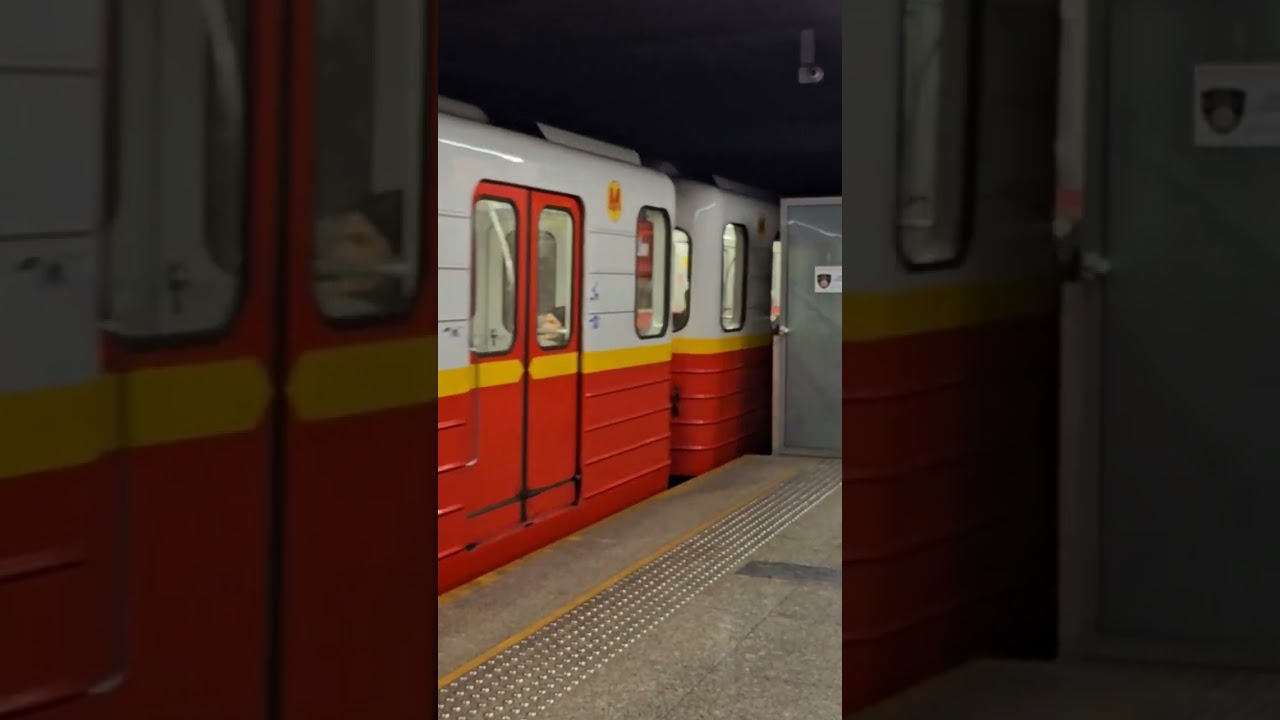 Subway in Warsaw 🇵🇱 