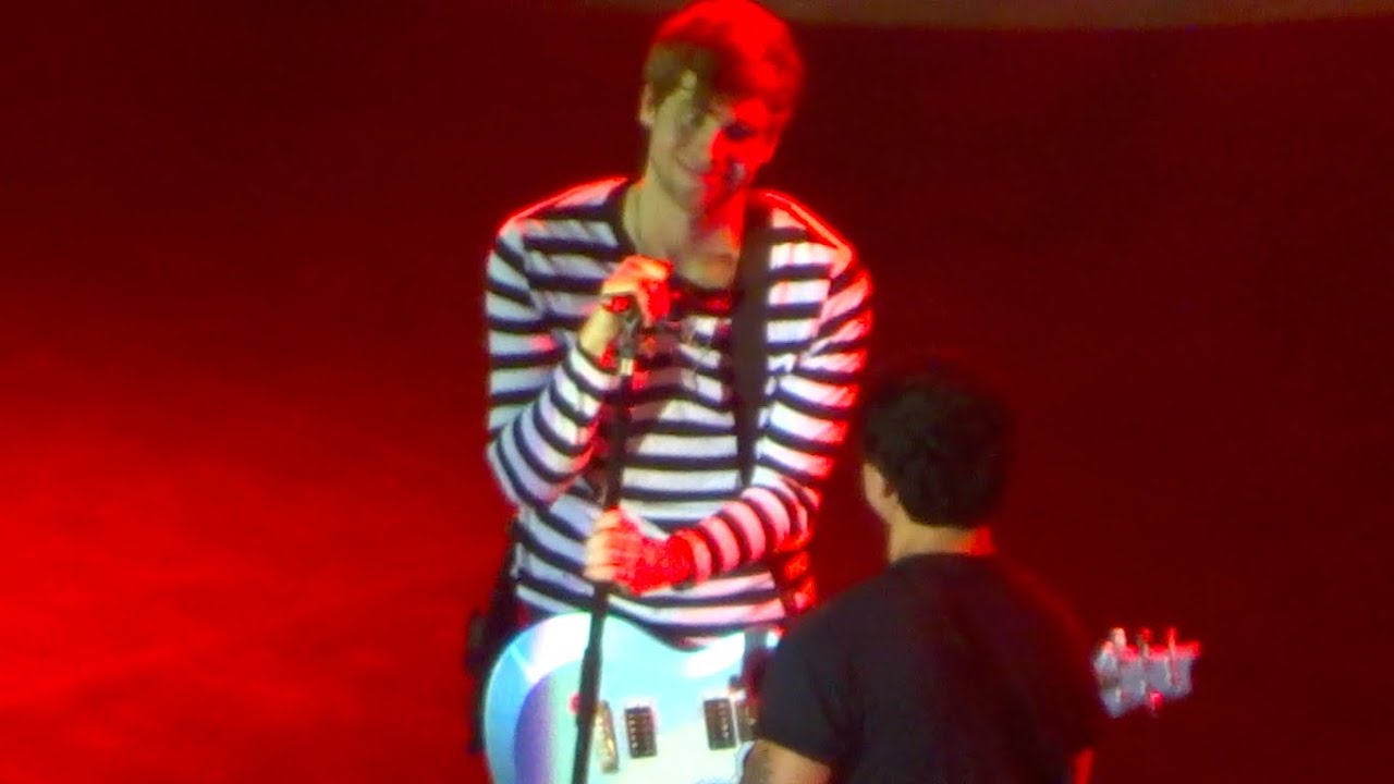 5SOS - What I Like About You: SLFL Manila 2016