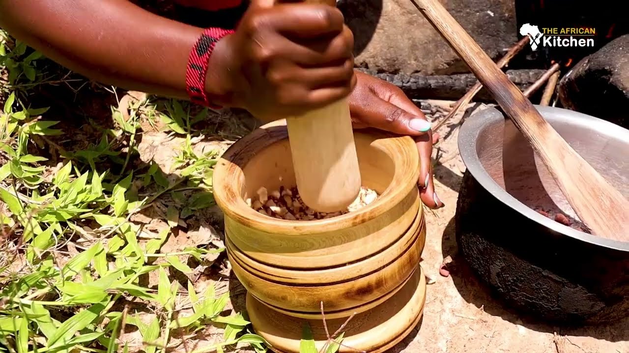How to make the Famous Ugandan groundnut Sauce with Raw Grinded Peanuts | The African Kitchen