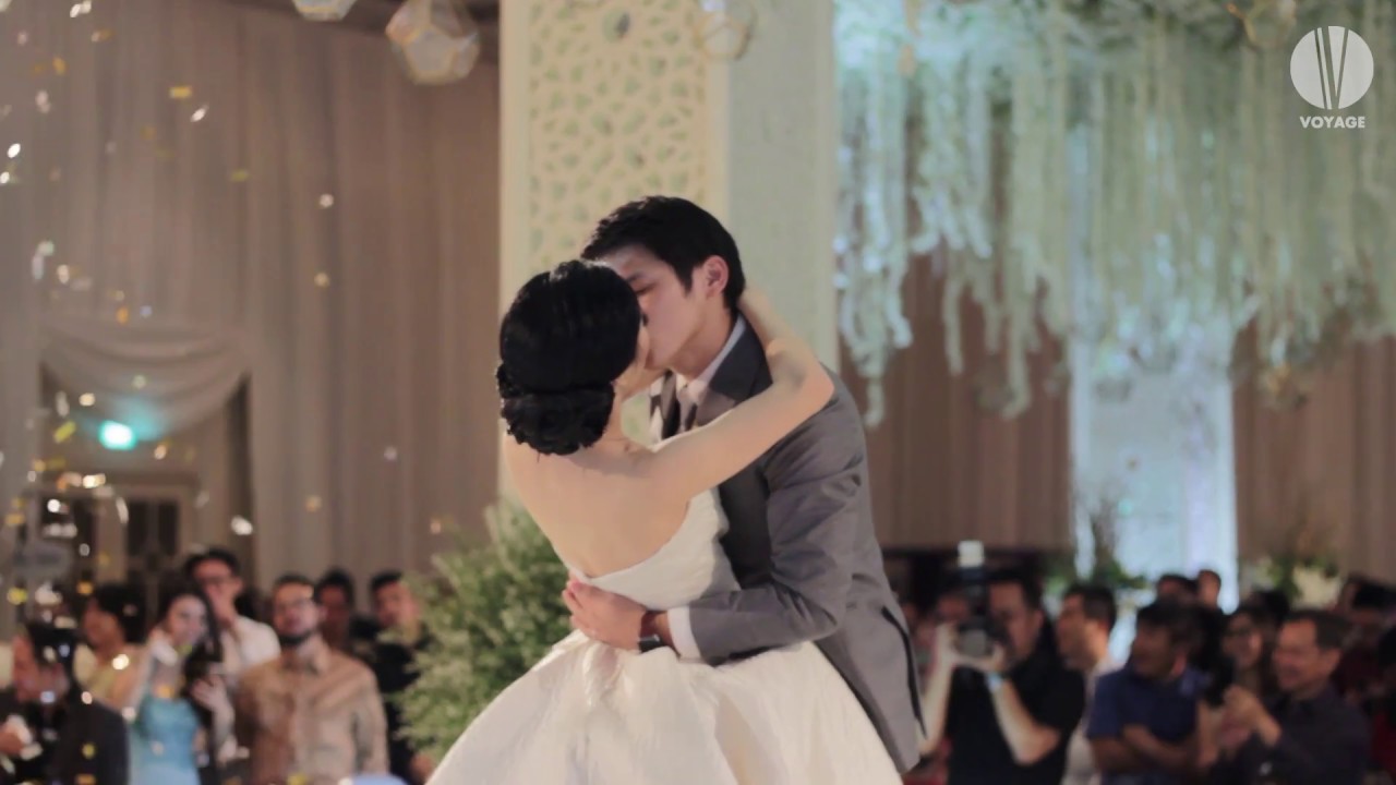 Voyage Entertainment - Just The Way You Are (billy joel cover)