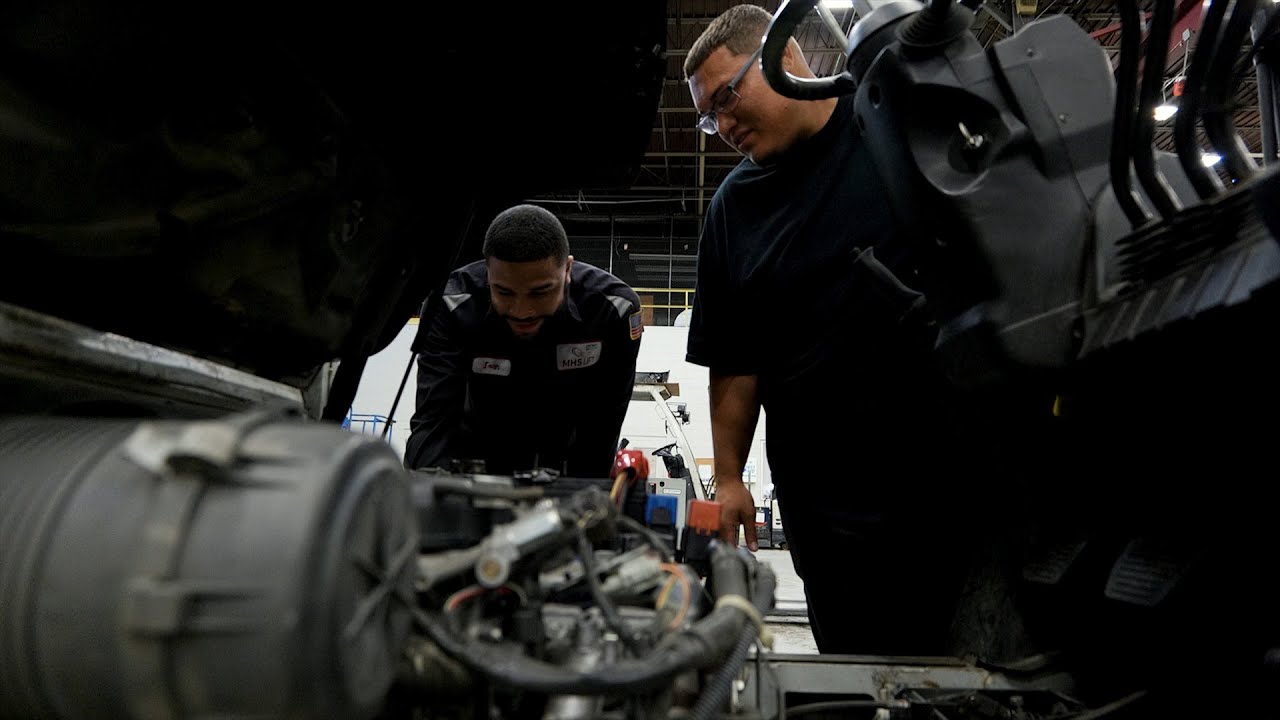 Become a MHS Lift Forklift Technician Today! | MHS Lift