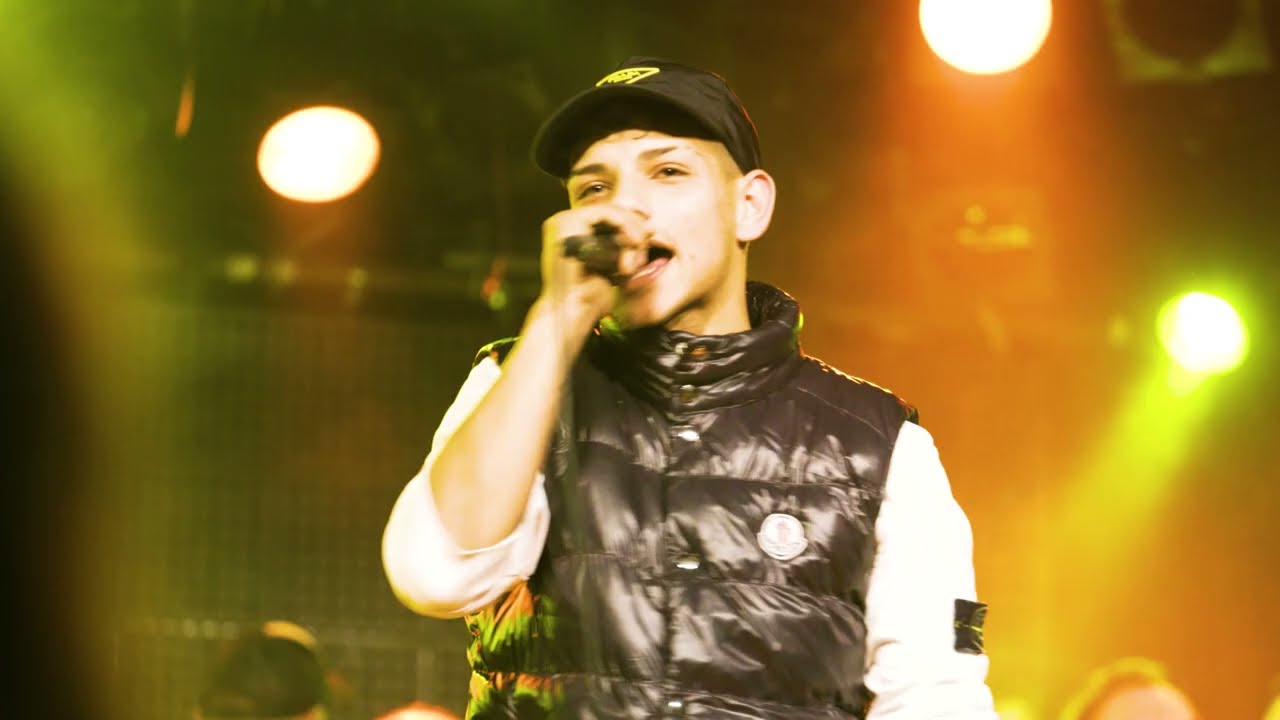 MC BUZZZ - GRACIAS A DIOS (VIDEO OFICIAL)