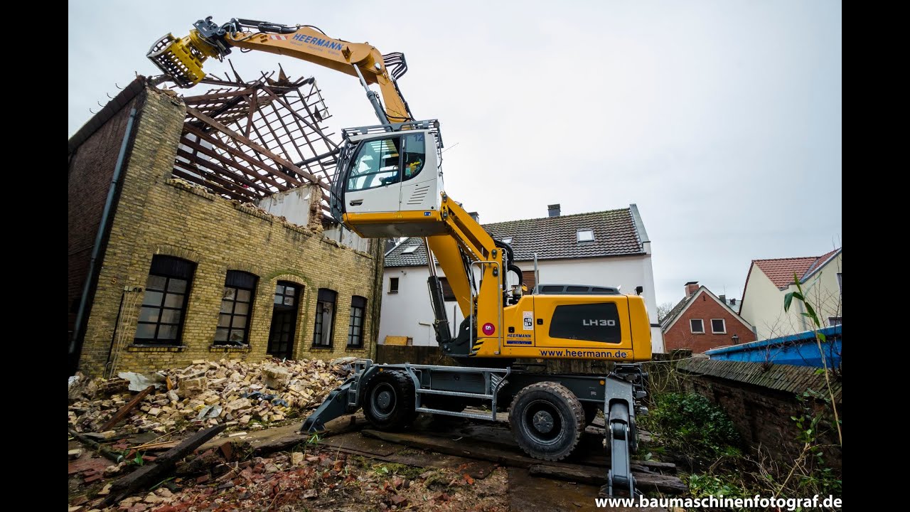 Abbruch mit LIEBHERR LH30 Ersteinsatz