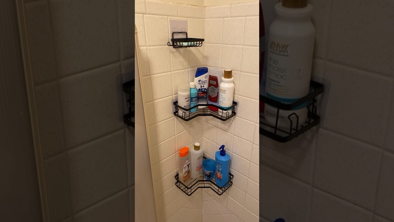 Small but simple shower self&rsquo;s!! #shower #organization #makinghome