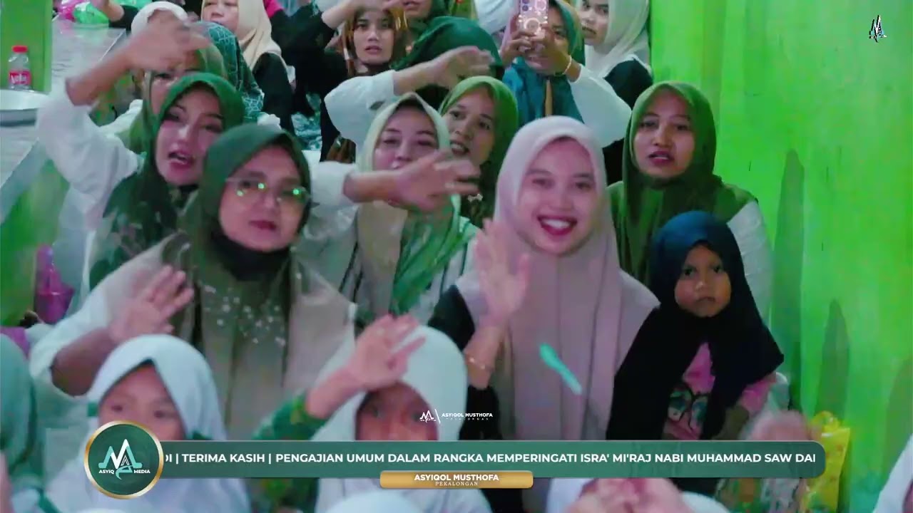 MIS NGALIAN BERSHOLAWAT BERSAMA ASYIQOL MUSTHOFA PART 3