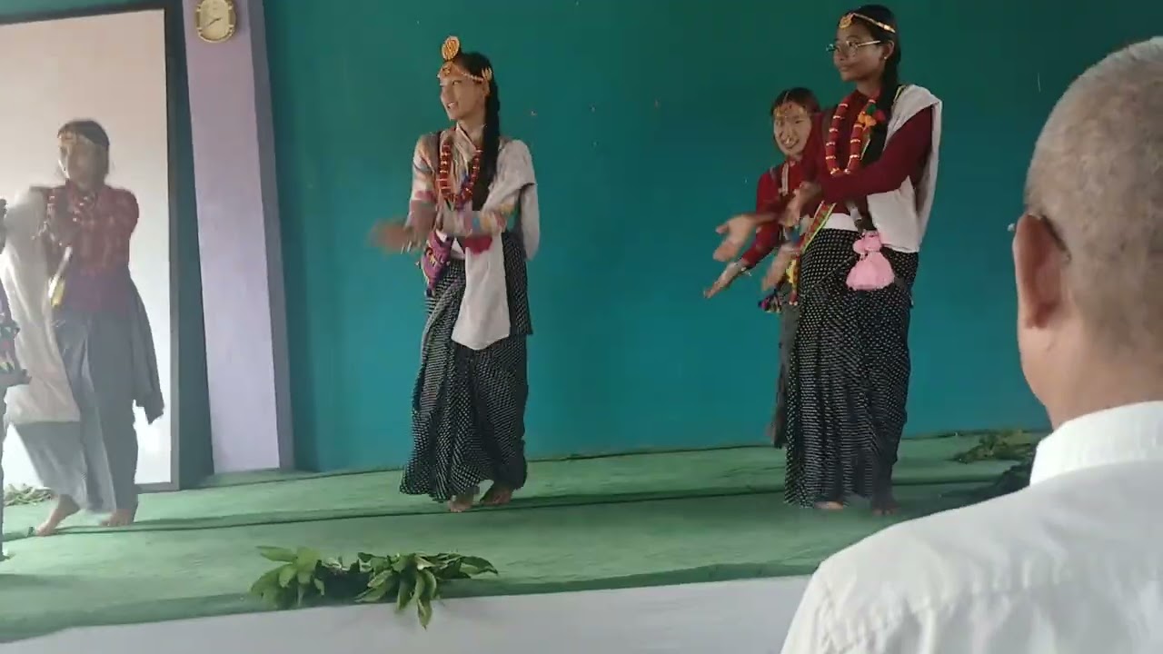 Grade 12 Girls Dance