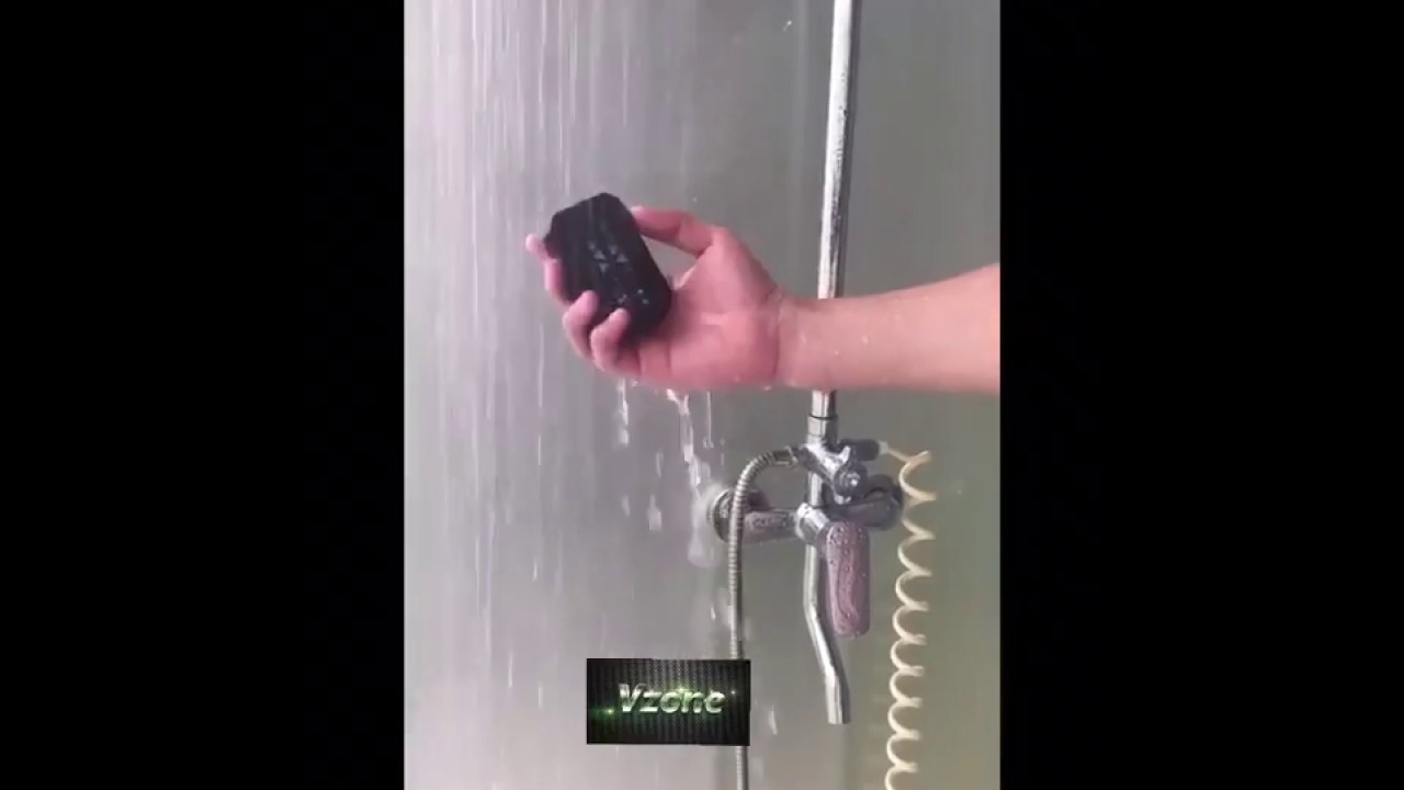 VZONE eMask 218W Taking Shower