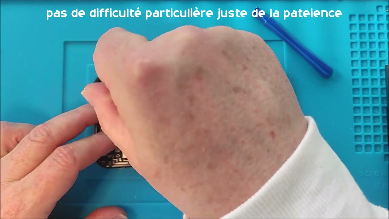 iPhone 8 + : installation carte mère