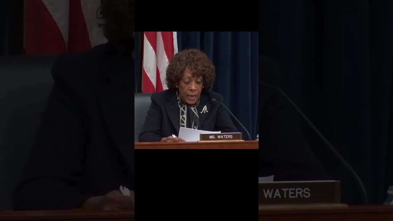 Maxine Waters Bitcoin com com com #bitcoin #cryptocurrency #short #shortvideo #shorts