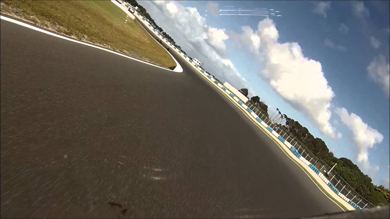 Phillip Island FE Minor- Race 1 25-1-15 on the Moto Italia Ducati NCR Replica