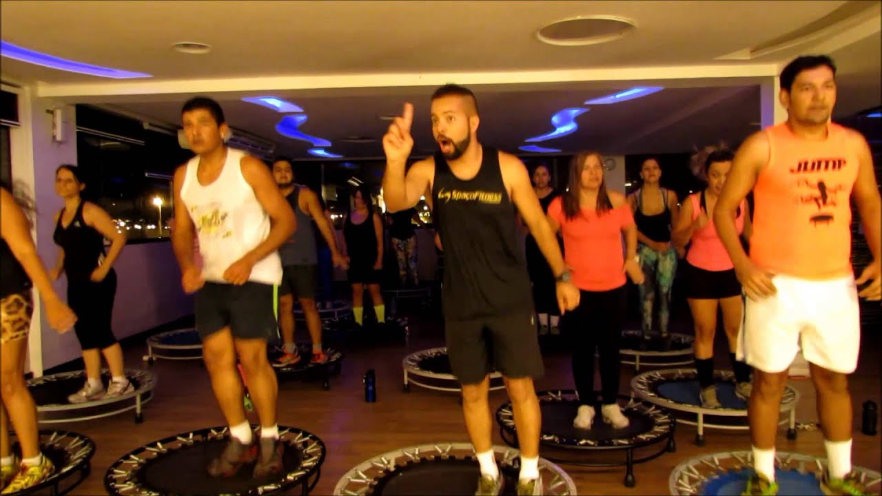 Aula de Jump - Prof. Eric Jefferson - Academia Spaço Fitness