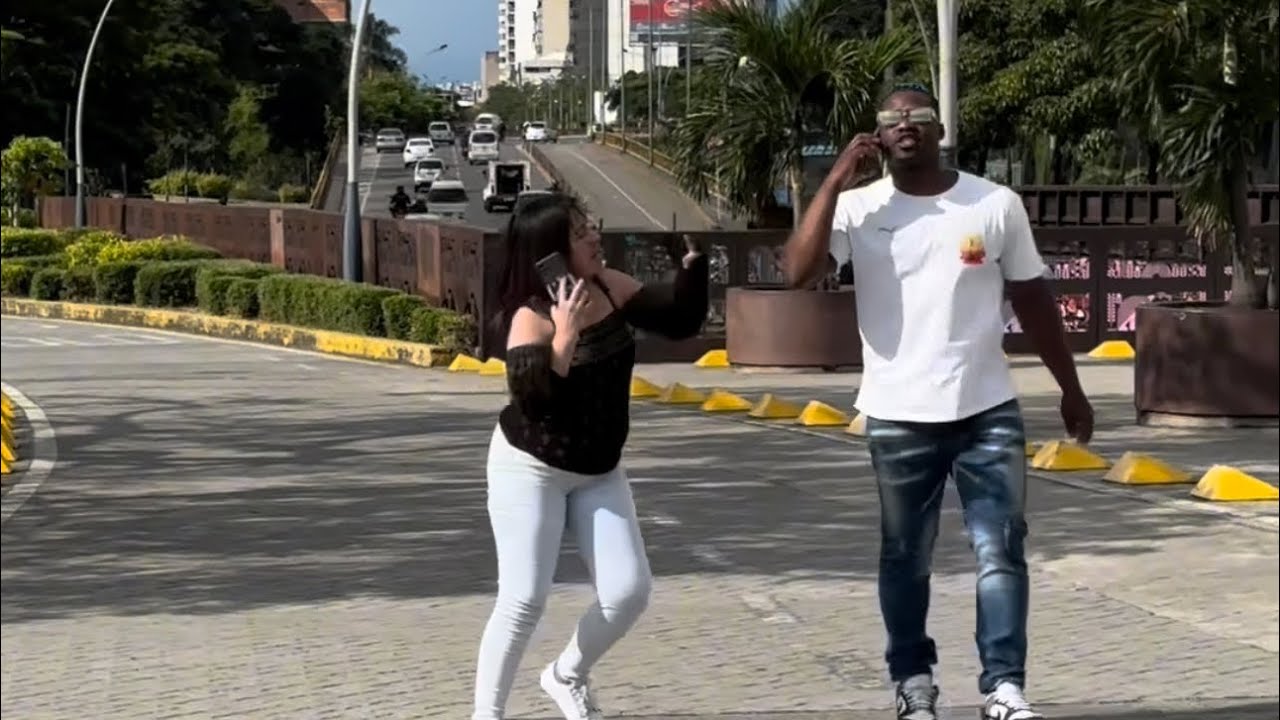 La llamada falsa nivel pero no se enoje👀🙈🤣
