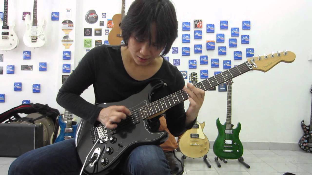 Fender  Blacktop Stratocaster HH Floyd Rose Guitar Sound