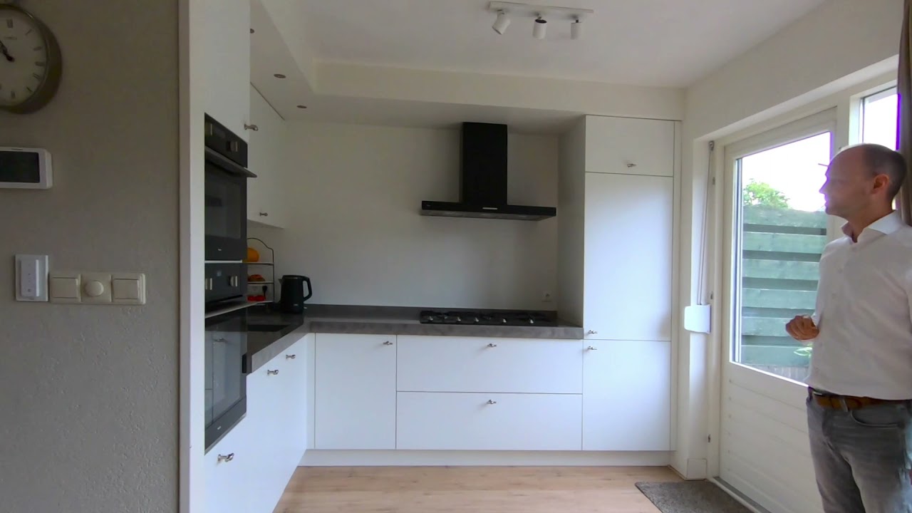 Nette middenwoning in Prinsenbeek aan de Tongerloodreef 40.