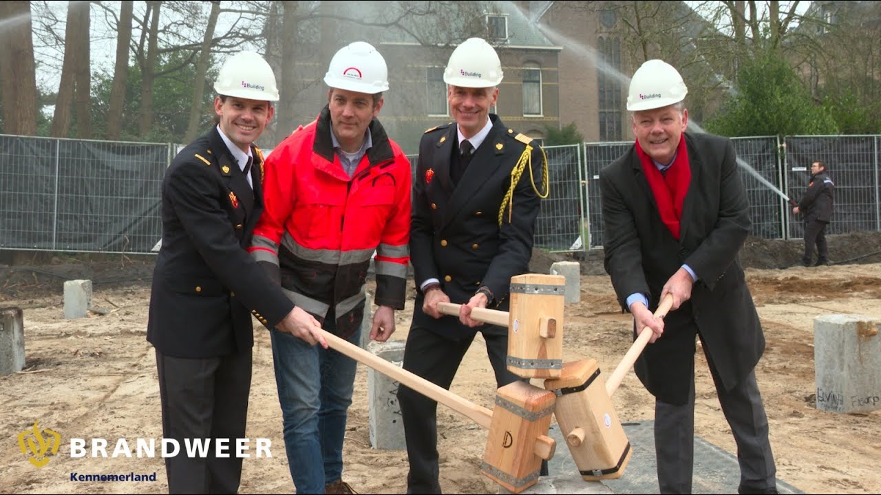 Nieuwe kazerne Brandweer Bennebroek | Aflevering 6: De eerste paal