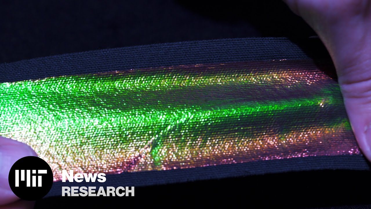 Stretchy, color-shifting materials