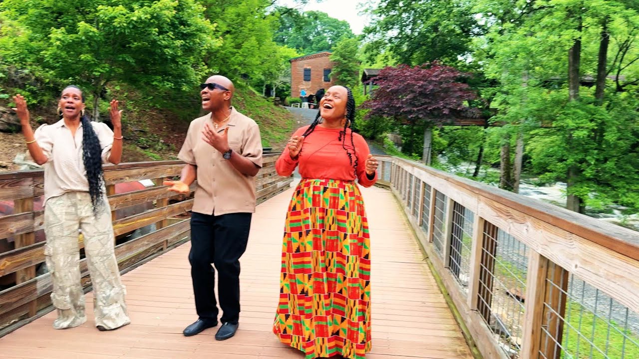 ALMIGHTY GOD - Win & Joy (Official Video)
